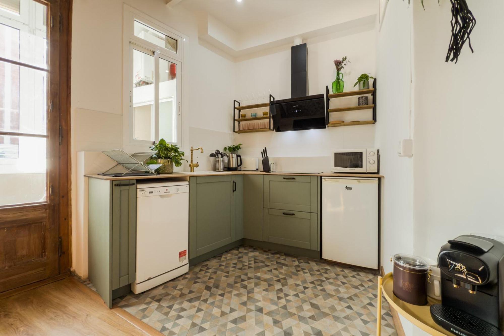 Magalhaes - Trad Flat In Poble Sec, Near Ramblas บาร์เซโลนา ภายนอก รูปภาพ
