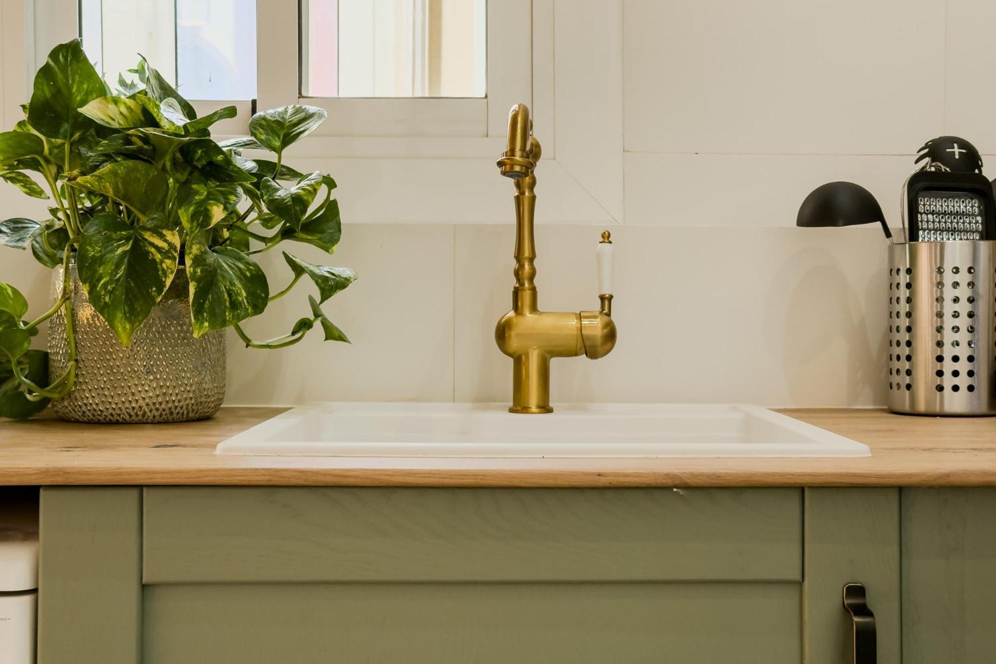 Magalhaes - Trad Flat In Poble Sec, Near Ramblas บาร์เซโลนา ภายนอก รูปภาพ
